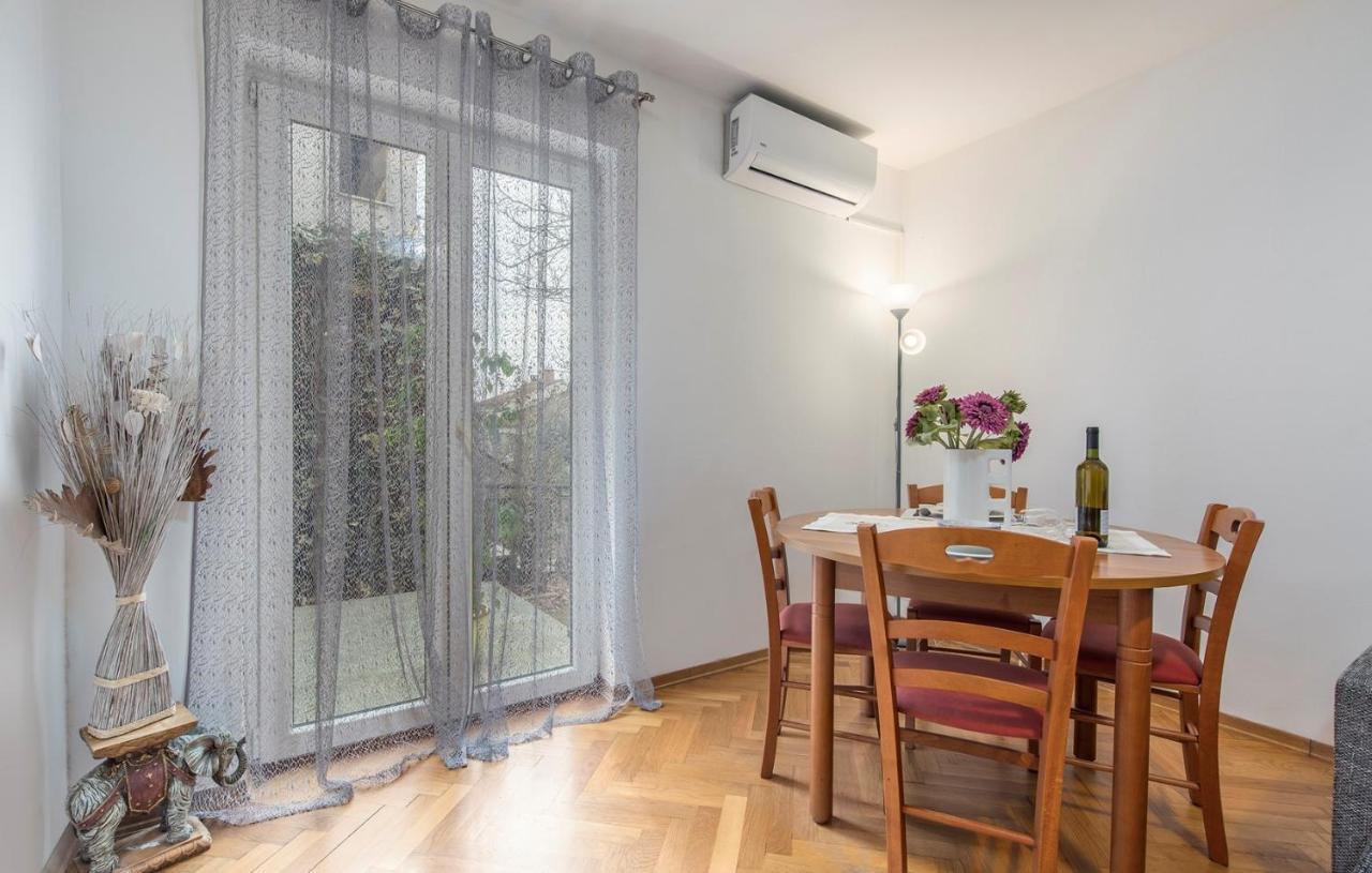 Apartment Amela Poreč Buitenkant foto