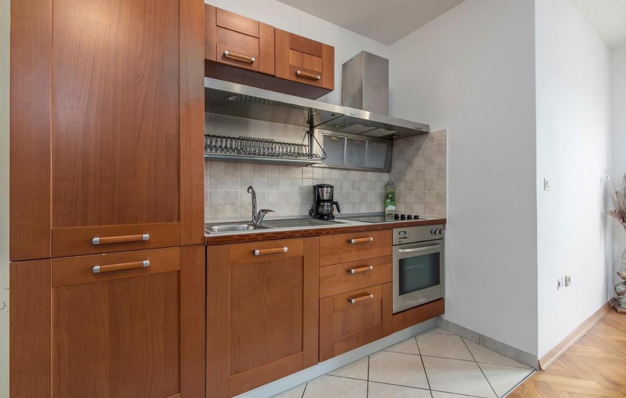 Apartment Amela Poreč Buitenkant foto